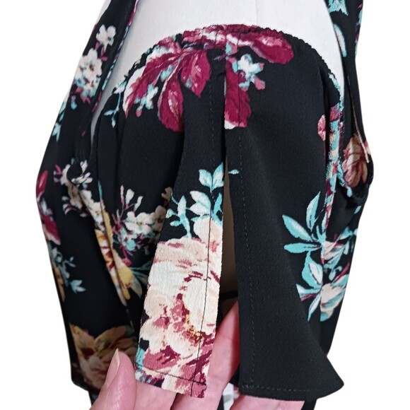 Lily Black Cold Shoulder Womens XL Black Floral Keyhole Back Flowy Top Blouse - Picture 5 of 7